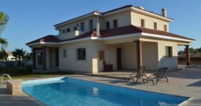 For Rent – 4 bedroom detached house in Parekklisia, Limassol