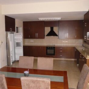For Rent - 4 bedroom detached house in Parekklisia, Limassol