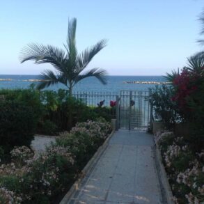 For Sale – 2 bedroom modern apartment on the beach in Amathus, Limassol