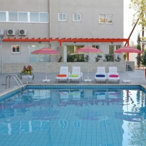 For Sale – 2 bedroom apartment in Tourist area, Limassol