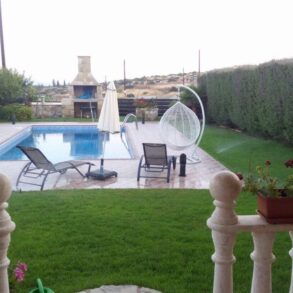 For Rent - 3 bedroom detached bungalow in Parekklisia Limassol, with excellent views