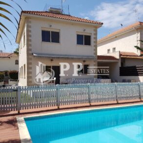 For Sale - 3 bedroom detached house with swimming pool in Parekklisia, Limassol