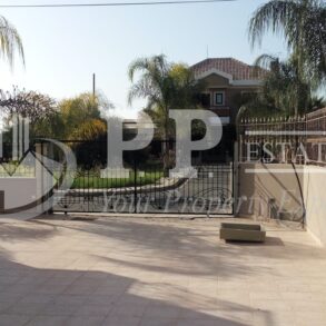 For Sale - 4 bedroom detached house in Potamos Germasogeia, Limassol