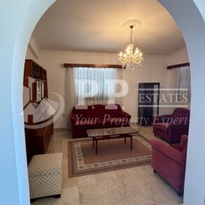 For Rent - 3 bedroom detached house with garden in Kato Polemidhia, Limassol
