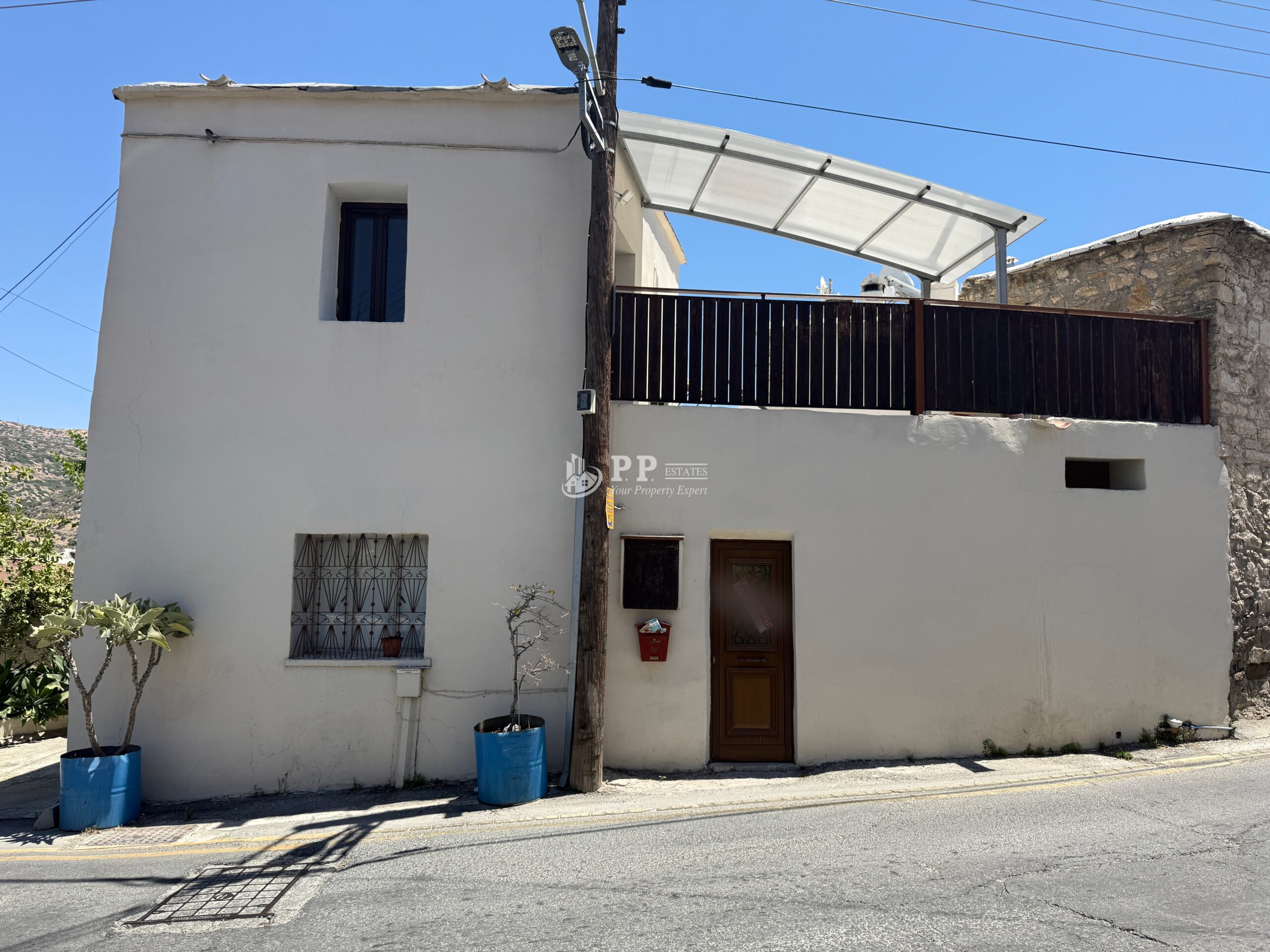 For Rent – Germasogeia · 2 bedroom old stone house in Germasogeia, Limassol