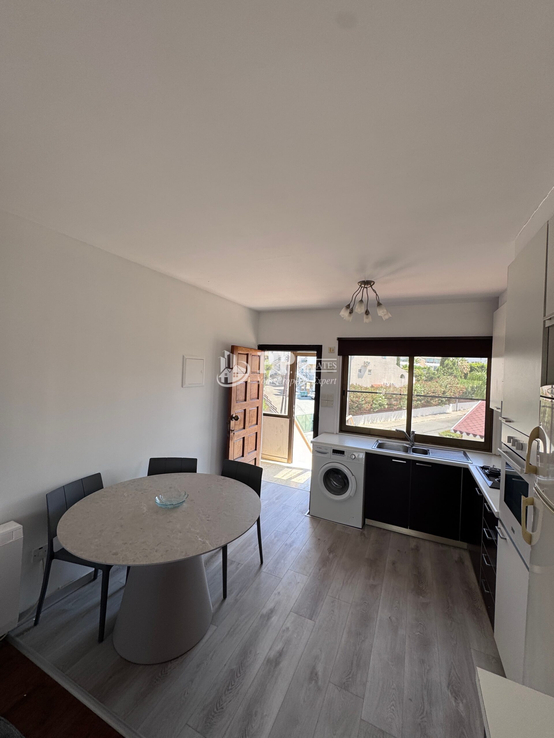 For Rent – 2 bedroom apartment directly opposite the beach with partial sea view in Parekklisia Tourist Area, Limassol