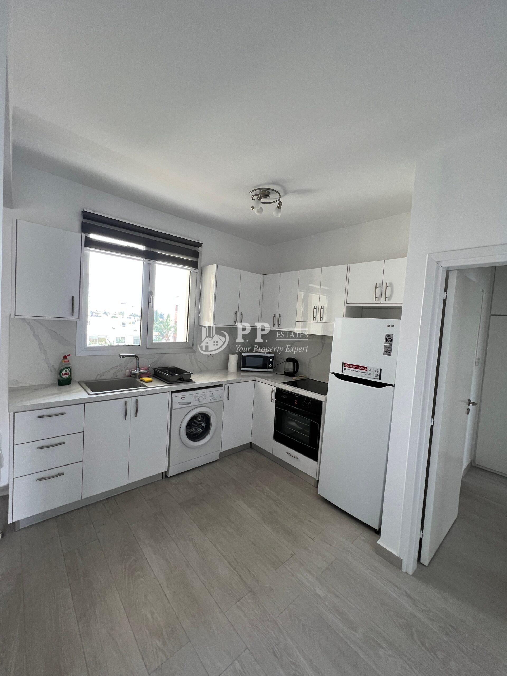 For Rent - Potamos Germasogeia - 2 bedroom furnished apartment in Potamos Germasogeia, Limassol
