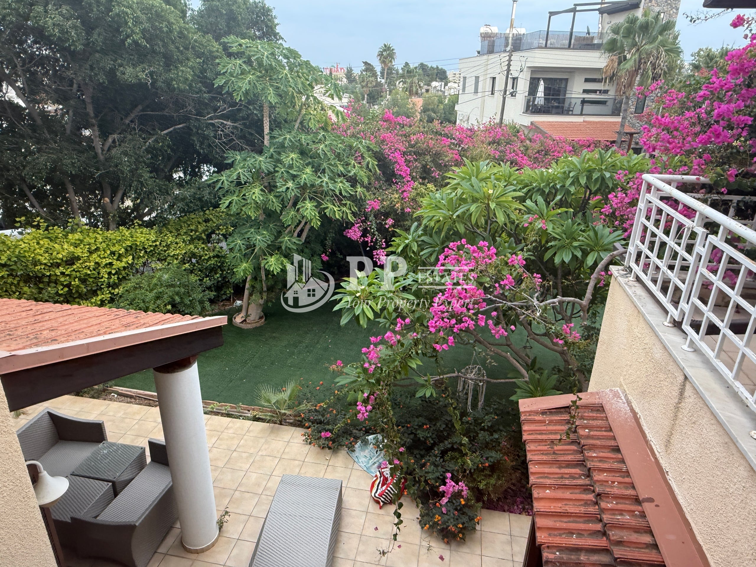 For Rent – 5 bedroom detached furnished house in Tsirion, Limassol
