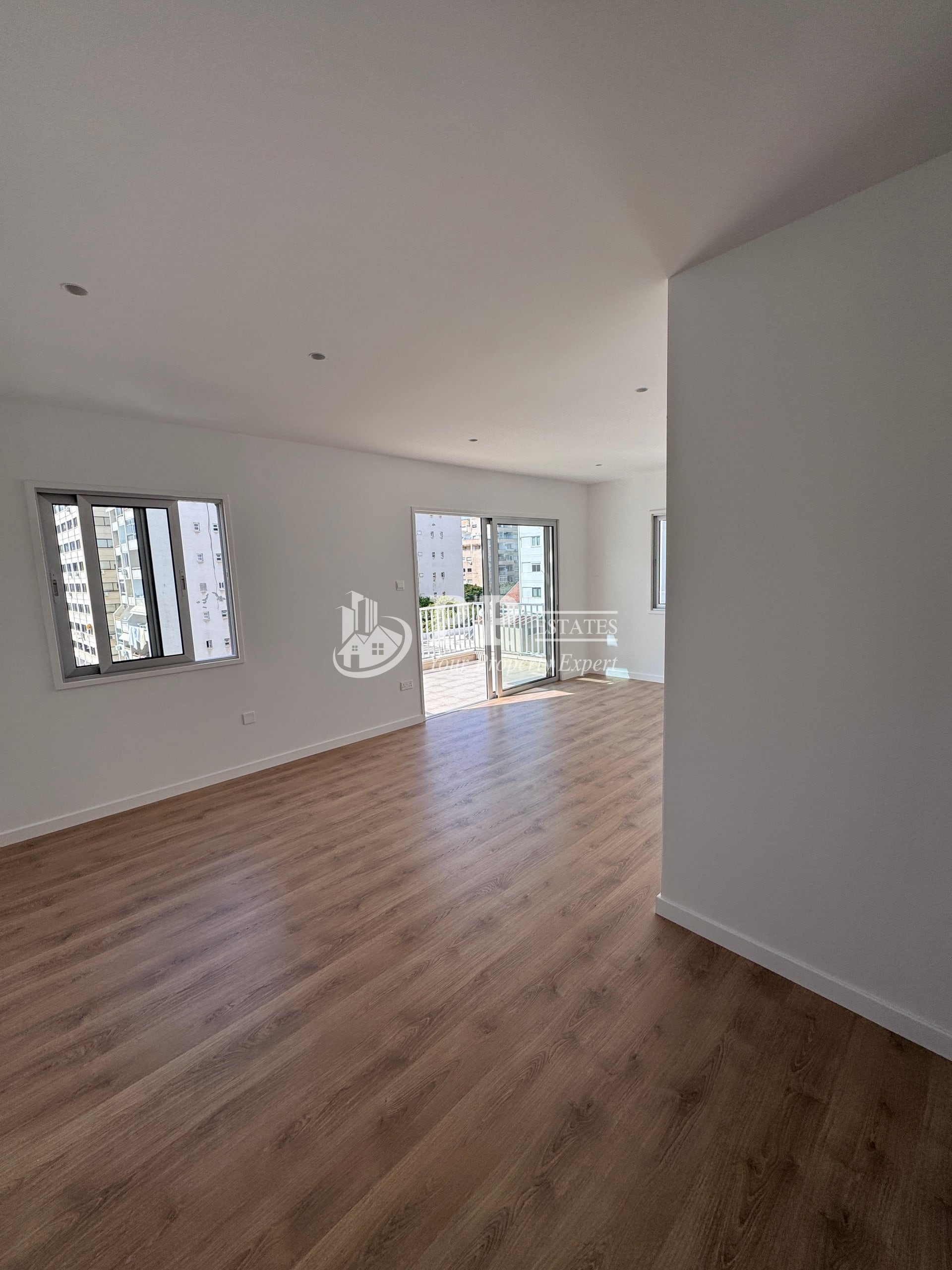 For Sale – Fully renovated 2 bedroom apartment in Neapolis, Limassol